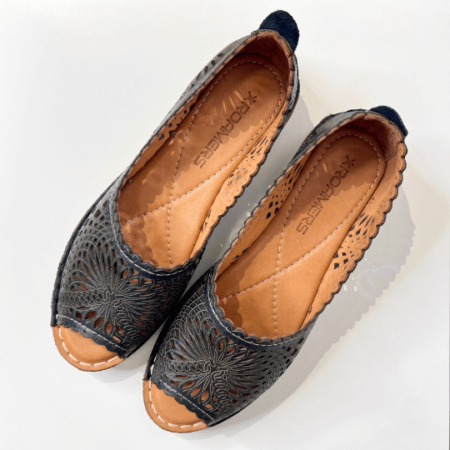 Roamers Rudy ballet flat with peep toe and laser cut detail.