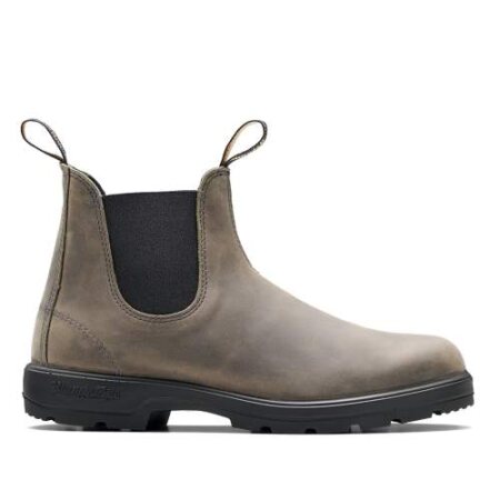 Blundstone Classic boot in clay on a white background