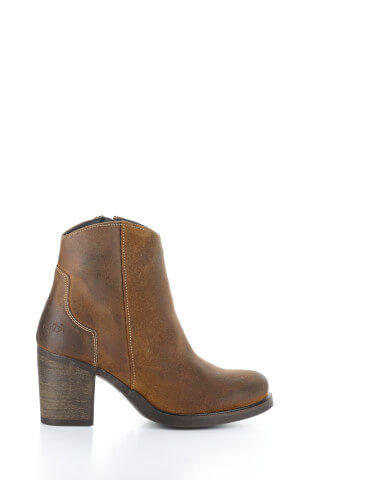 Bos & Co Brody boot. A cowboy styled boot on a 3 inch heel. waterproof.